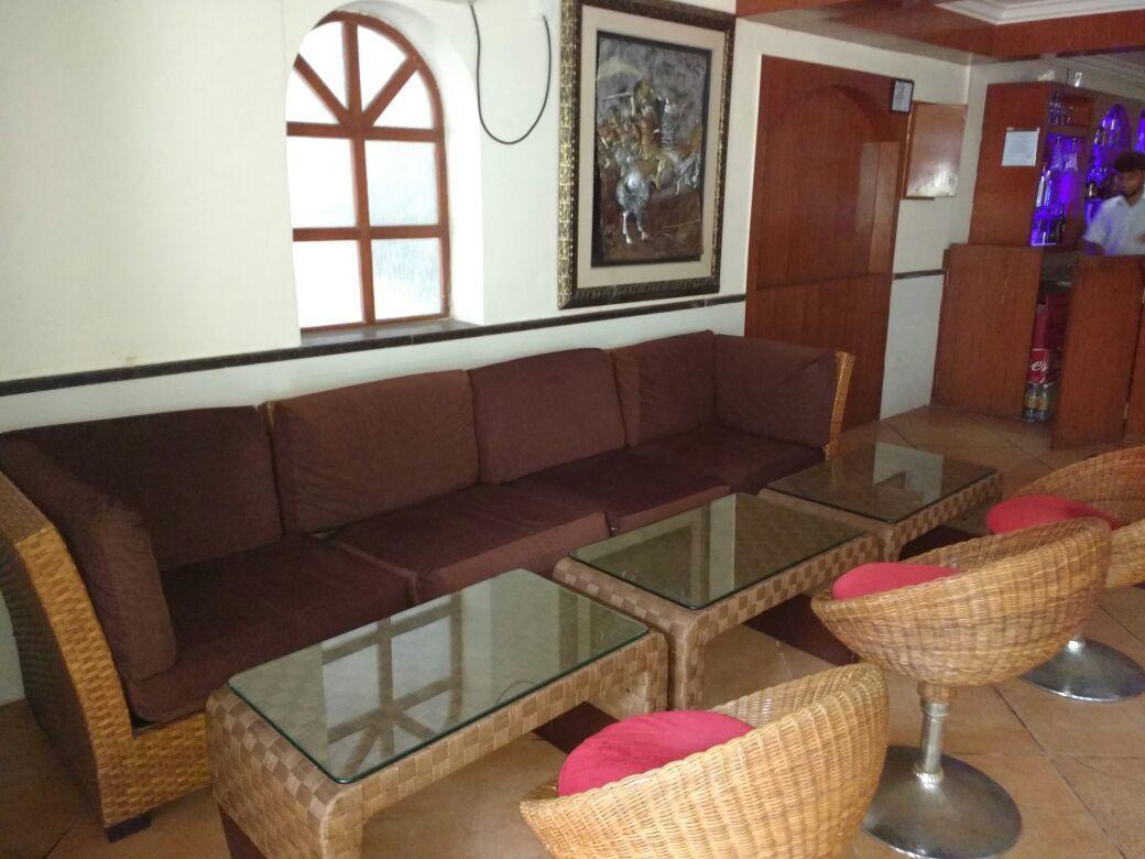 Hôtel Ocean Waves Sun Baga Extérieur photo