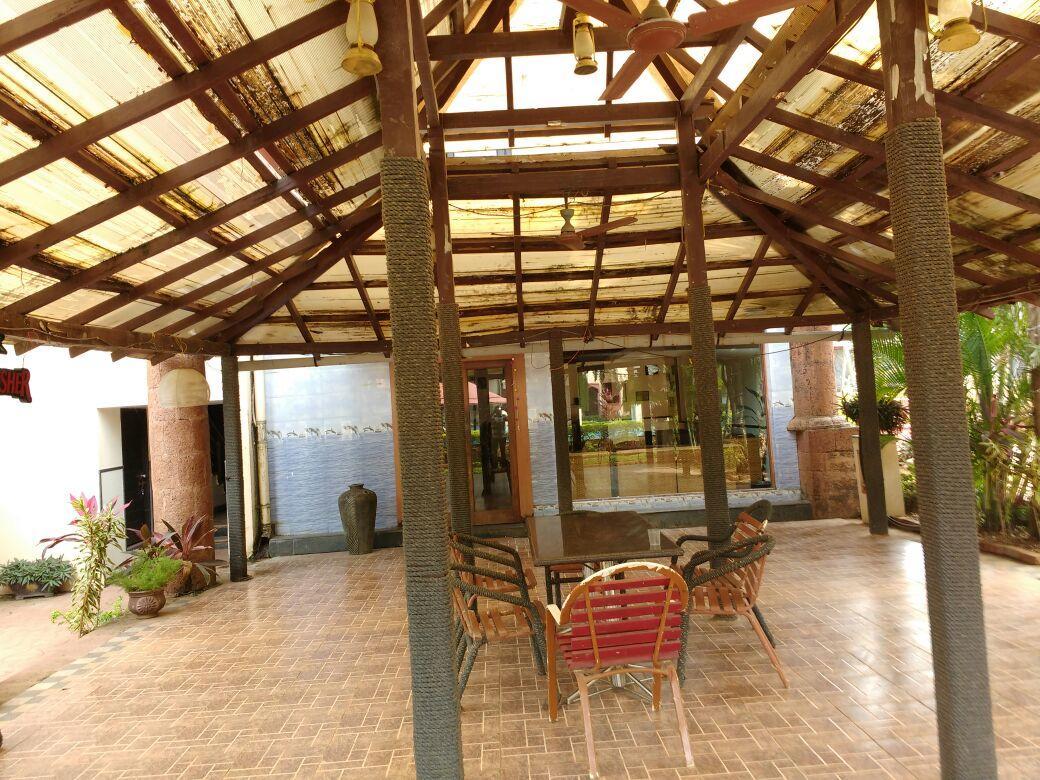 Hôtel Ocean Waves Sun Baga Extérieur photo
